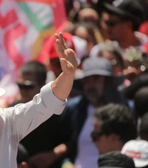 A 15 dias do 2º turno, campanha de Lula apara desavenças e muda estratégias