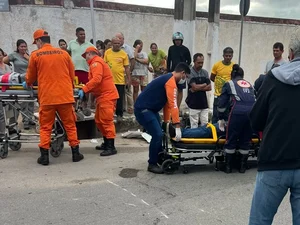 Colisão entre motocicletas deixa dois homens feridos em Arapiraca