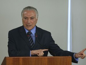 Temer diz que Embraer abrirá centro de treinamento na África do Sul