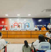 Marcelo Beltrão reúne prefeitos e governador e firma pacto pela Educação