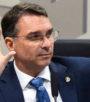 Flávio admite encontro com Vorcaro em prisão domiciliar e de tornozeleira