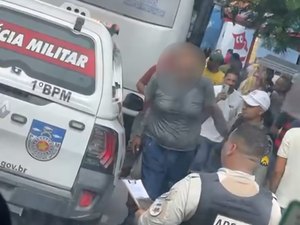 Homem é preso por importunar sexualmente uma mulher dentro de van intermunicipal