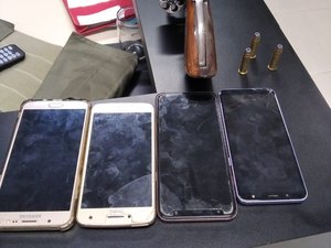 [Vídeo] Polícia prende mulher suspeita de integrar quadrilha de assaltantes