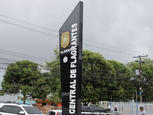 Homem é preso após agredir companheira e tentar enforcá-la em Maceió