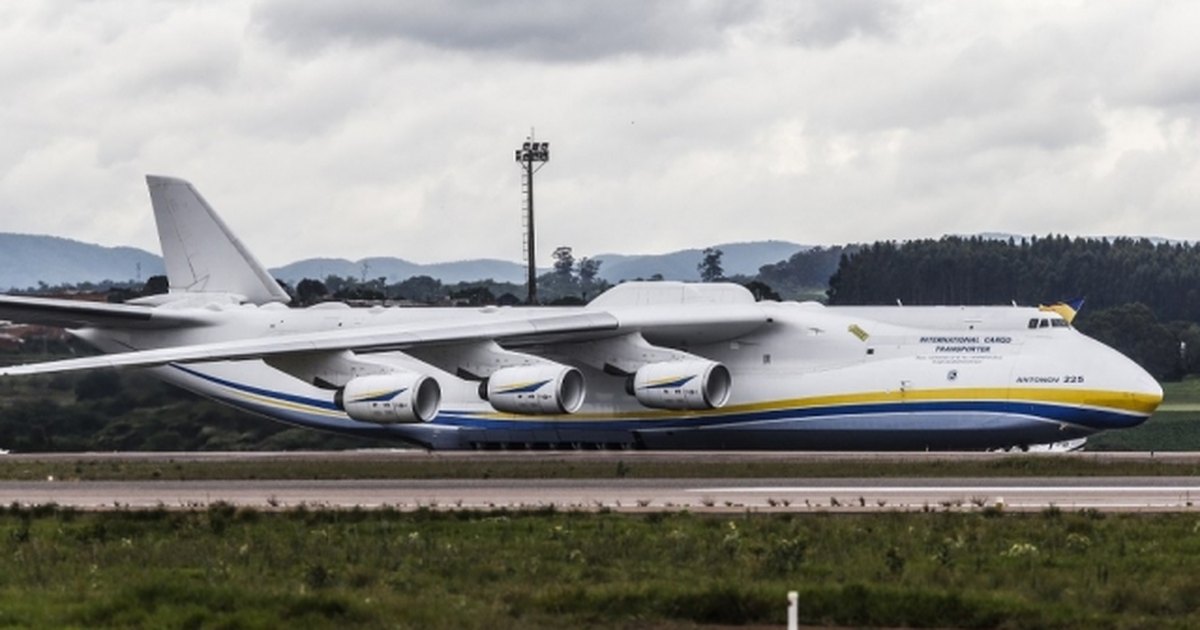 Aeroporto pode ter mais de um pouso e decolagem ao mesmo tempo? - UOL  Economia