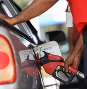 Petrobras anuncia redução de 5,2% no preço da gasolina para distribuidoras