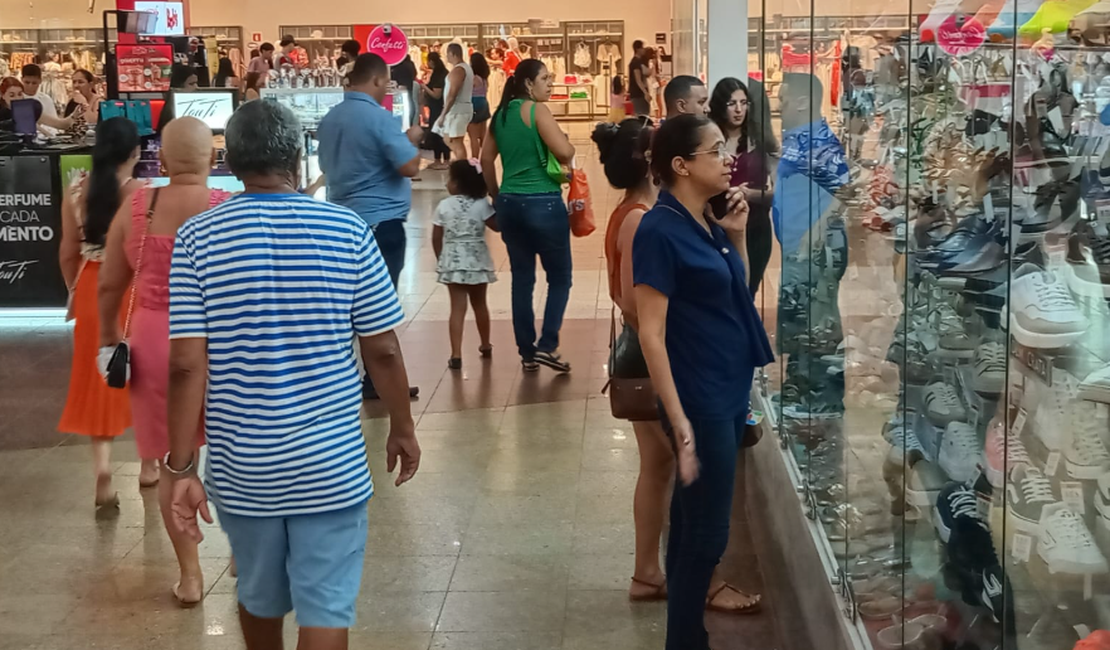 Partage Arapiraca Shopping registra movimento intenso na antevéspera de Natal