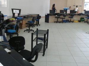 Problema no sistema de energia elétrica suspende atendimento em prefeitura