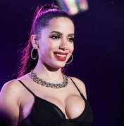 No México, Anitta começa as gravações como técnica do reality 'The Voice'