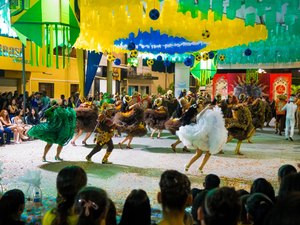 Vila Forró Girau anima público com festival de tradições juninas, quadrilhas, homenagens e premiações