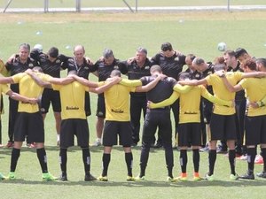 Bragantino e Criciúma travam disputa em situações distintas na Série B