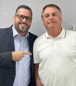 'Só teremos Justiça quando ele for libertado',  diz Leonardo Dias após prisão domiciliar de Bolsonaro