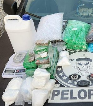 Polícia Militar prende dois suspeitos e apreende mais de 9 kg de drogas em Arapiraca