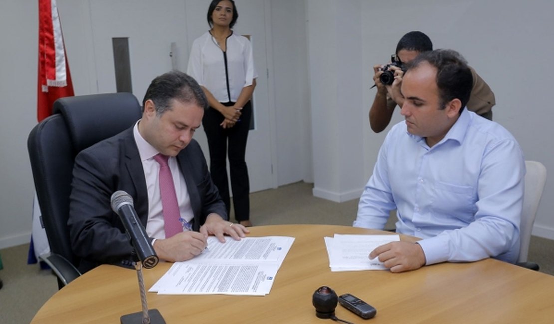 Governador recebe terreno para construção de Centro de Segurança no Pilar