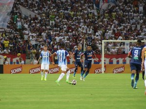 Em jogo morno na Arena Castelão, Fortaleza e CSA empatam em 0x0