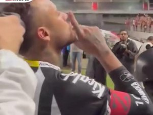 Neymar manda torcida do CRB ficar quieta após Santos ser eliminado em Maceió