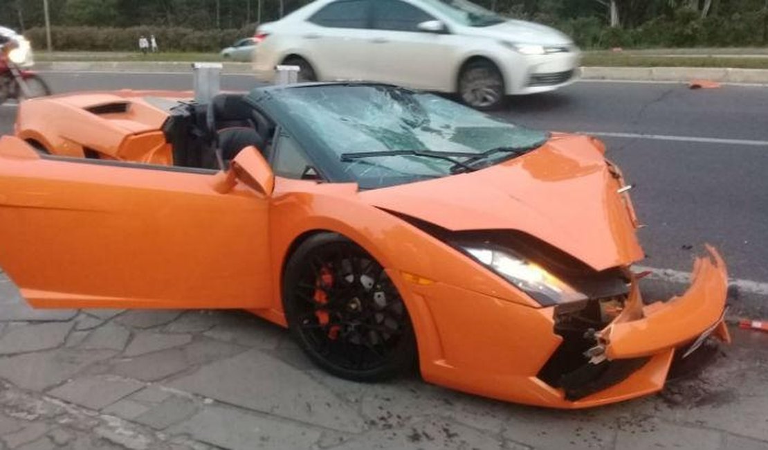 Lamborghini envolvida em acidente não tinha seguro, diz empresa
