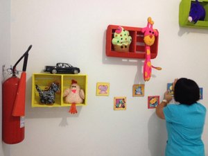 IML de Arapiraca cria brinquedoteca para crianças que vão fazer exames