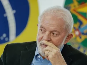 “Pegamos o país como se fosse a Faixa de Gaza”, diz Lula em MG