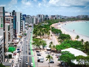 Crescimento da malha cicloviária transforma orla marítima de Maceió