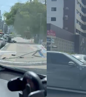 Colisão entre carros deixa um ferido nas proximidades da Praça do Skate