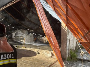 Fábrica divulga nota e agradece apoio após incêndio no Distrito Industrial de Maceió