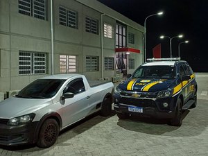 Homem é preso em Santana do Ipanema por receptação de carro furtado em São Paulo