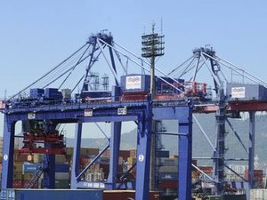 Balança comercial registra melhor primeiro semestre da história