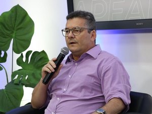 Fábio Guedes assume Educação com desafio de fortalecer a tecnologia no ensino público