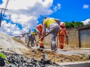 Ação conjunta entre estado e prefeitura de Penedo beneficia Campo Redondo com pavimentação em asfalto