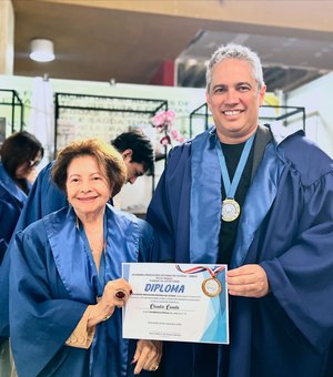 Arapiquense Cláudio Canuto toma posse na Academia Brasileira Rotária de Letras