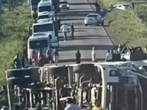 Acidente na AL-220 deixa duas pessoas gravemente feridas em Olho D’Água do Casado, Sertão de AL