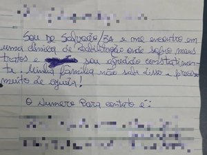 Paciente escreve bilhete e pede ajuda para sair de clínica: 'Sou agredido'