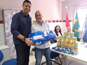 Doações de leite feitas por atletas do IronMan vão beneficiar 20 instituições em Maceió