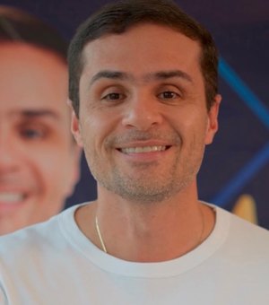 Campanha de Alexandre Ayres ganha as ruas de Maceió com adesivaço neste sábado (22)