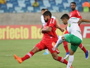 CRB é goleado pelo Cuiabá e praticamente dá adeus ao sonho do acesso