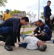 Idoso passa mal no Centro de Arapiraca e recebe atendimento médico 