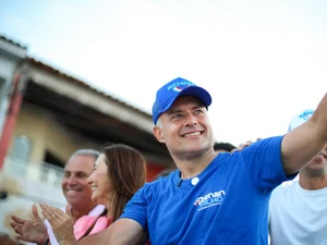 “Trabalhador tem direito de viver com a família”, diz Renan Filho sobre fim da escala 6x1