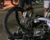 Colisão entre carro e moto deixa jovens feridos na AL-101 Norte em Maragogi