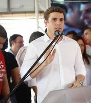 Arthur Albuquerque deve se filiar ao PTB para disputar eleição em Limoeiro de Anadia