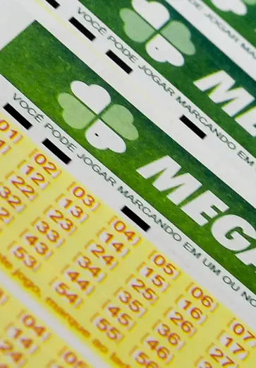 Mega Sena acumula e pode pagar R$ 100 milhões neste domingo