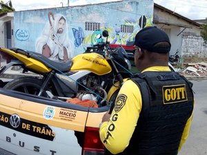 Grupo de WhatsApp: Taxista acusado de informar fiscalização é preso em Maceió