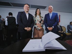 Renovação do secretariado fortalece o Governo técnica e politicamente, diz Renan 