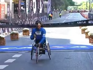 [Vídeo] Paratleta alagoano brilha em São Silvestre e conquista a vitória na categoria cadeirante