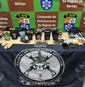 ﻿﻿Polícia Militar cumpre mandado por homicídio e prende idoso com drogas em Delmiro Gouveia