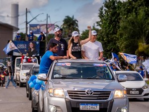 Cibele Moura reúne apoiadores em carreata no Benedito Bentes e evento em União