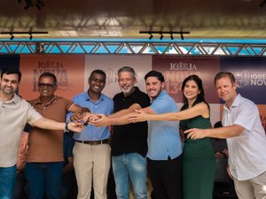 Em Igreja Nova, Arthur Lira entrega retroescavadeira anfíbia e fortalece perímetros irrigados do São Francisco