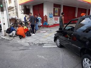Motociclista fica ferido em colisão com carro na Avenida João Davino