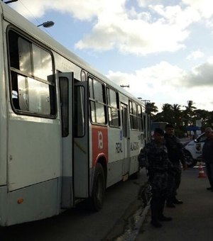  Real Alagoas lamenta apedrejamento de ônibus no Benedito Bentes