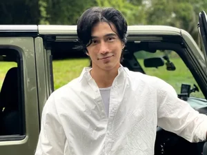 Modelo de Singapura de 60 anos viraliza na web por aparência megajovem